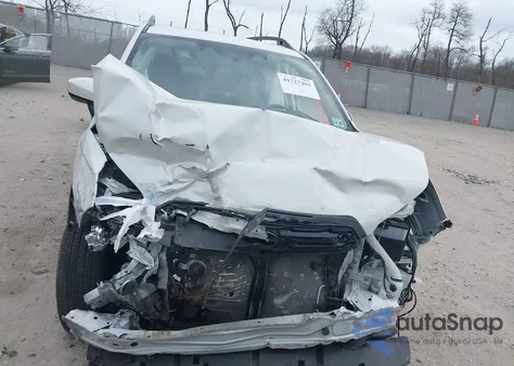 2024 Subaru Forester Premium z USA, uszkodzony, nr VIN JF2SKADC3RH467457